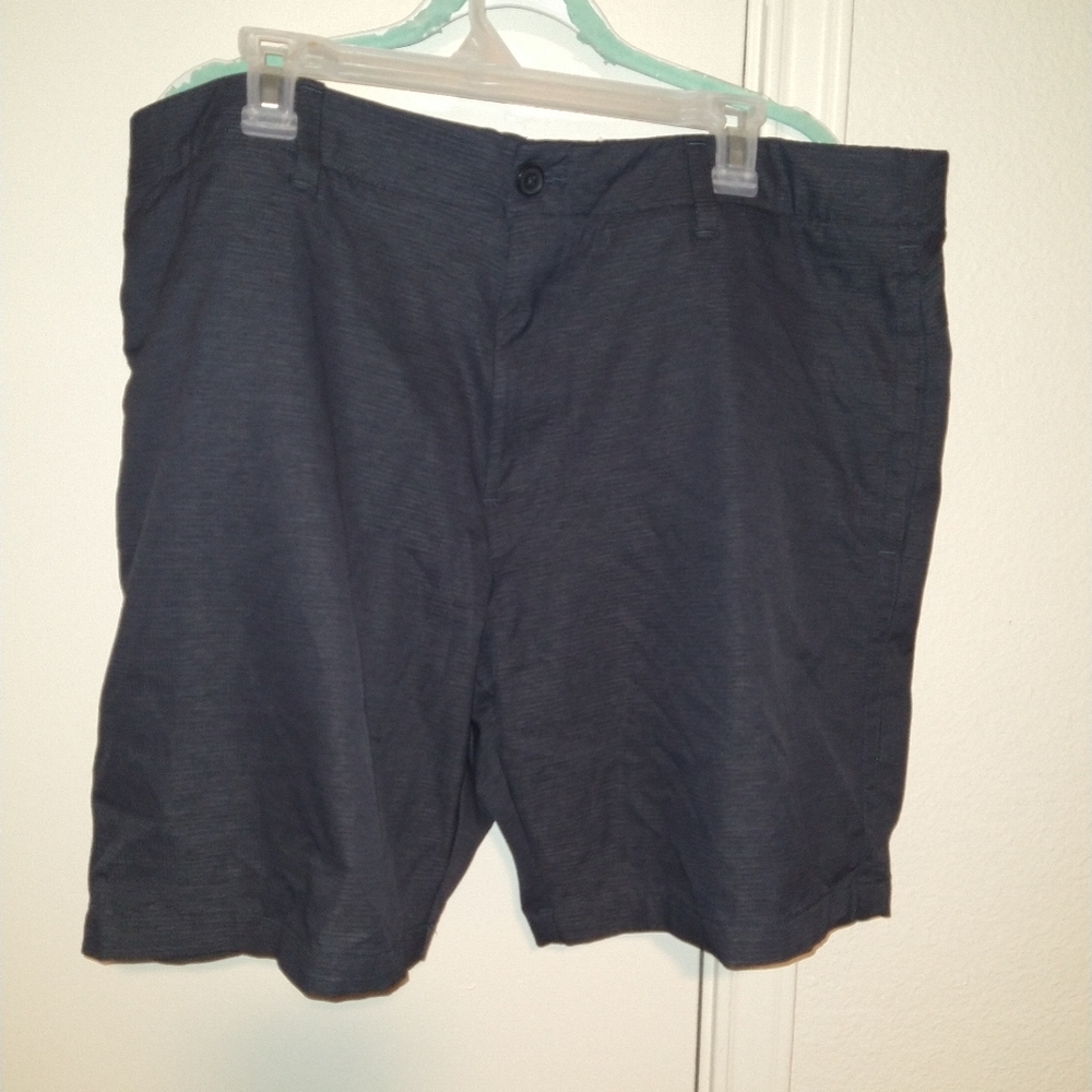 Under Armour Black Nylon Blend Chino Shorts Men's sz 42x8.